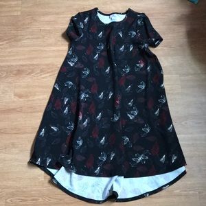 Medium lularoe Carly